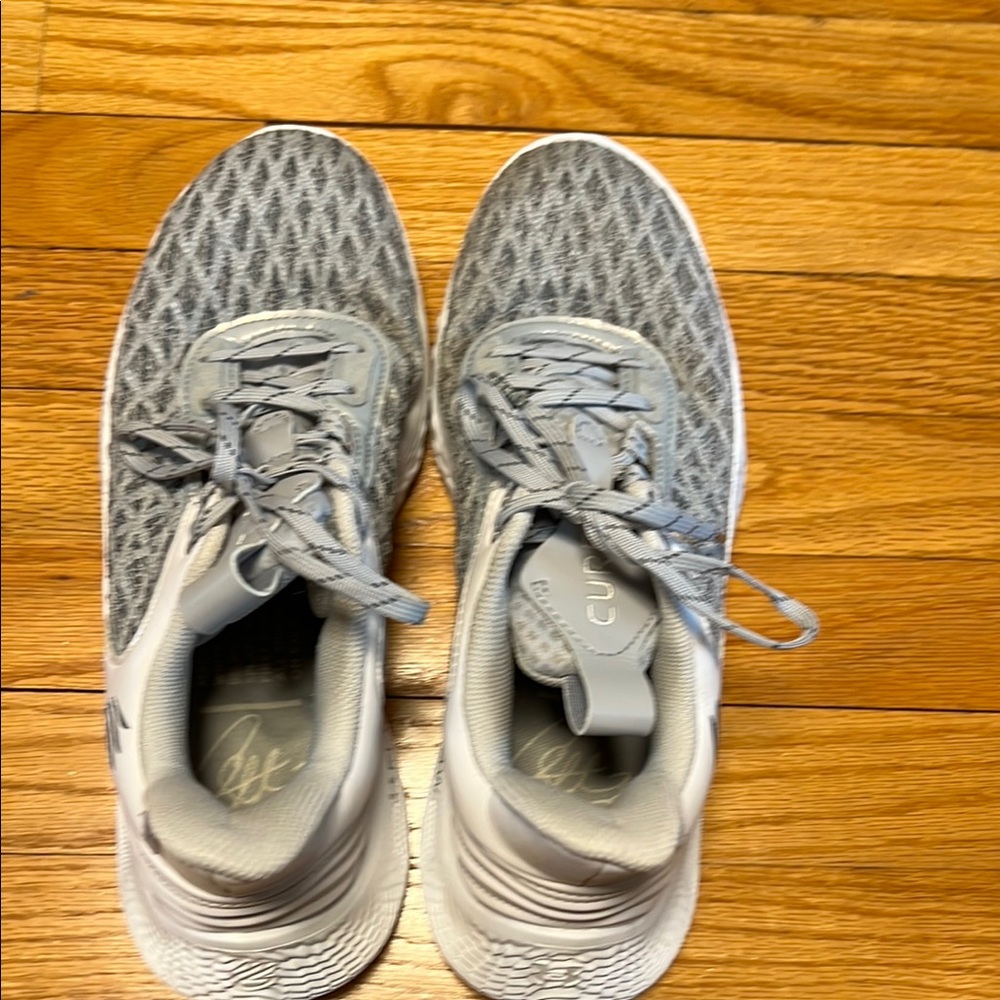 Stephen Curry, basketball sneakers 
Gray Patterned